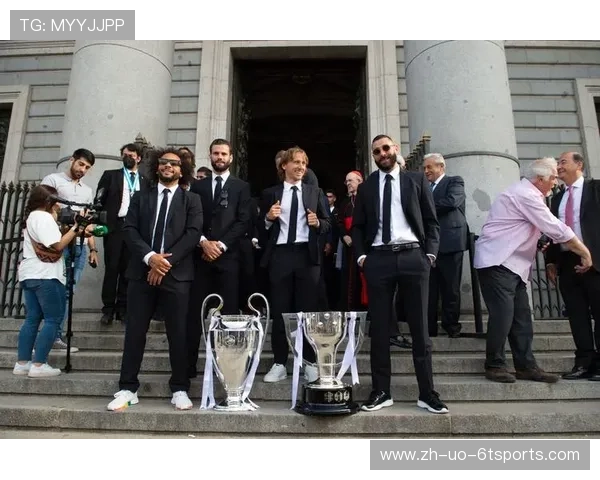 皇马欧冠颁奖仪式现场及庆祝活动 皇马欧冠颁奖仪式现场及庆祝活动